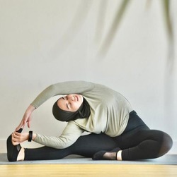 Vinyasa yoga with Reem Saadedin